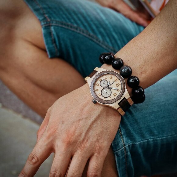 ✨ Bewell Analog Quartz Men Brown Retro Handcraft Lightweight Wooden Wristwatch - Picture 3 of 6